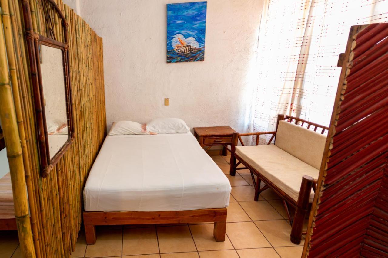 Casa Mexica Bungalows Zihuatanejo Exterior foto